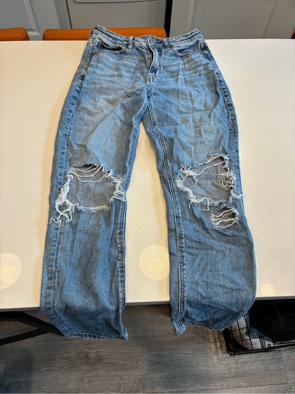 American Eagle Strigid Distressed  MomJeans Size 4